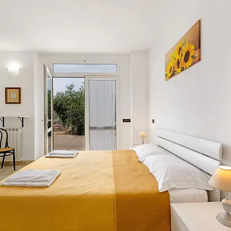 Casa Max 2 לבנטו