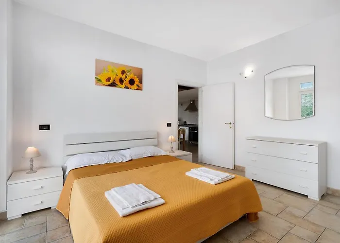 Casa Max 2 * Levanto