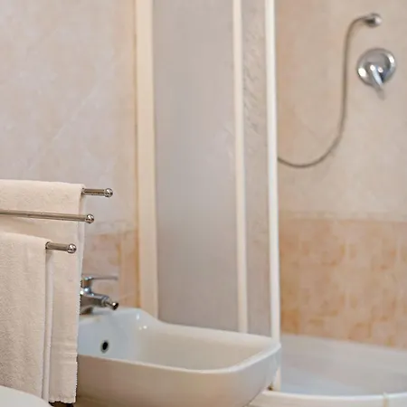 Casa Max 2 * Levanto